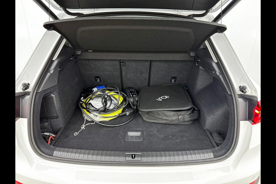 Audi Q3 45 TFSI e Edition CARPLAY | EL-ACHTERKLEP | AD-CRUISE