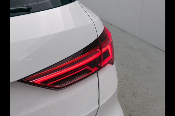 Audi Q3 45 TFSI e Edition CARPLAY | EL-ACHTERKLEP | AD-CRUISE