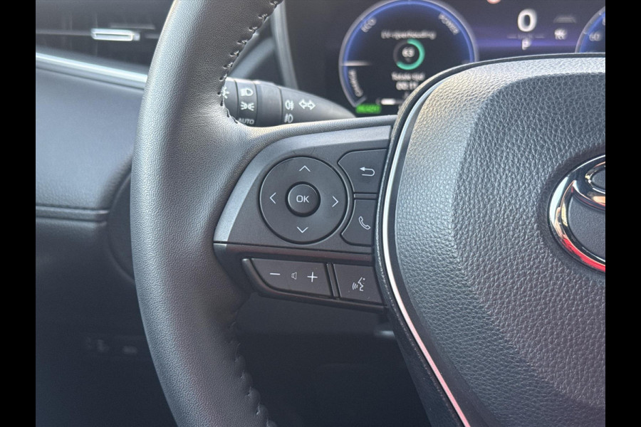 Toyota Corolla Cross 1.8 Hybrid Style | Dynamic, Elektrische achterklep, 18 inch, Keyless, Privacy glass