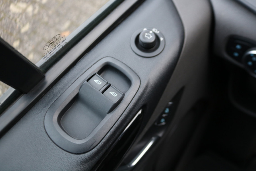 Ford Transit Custom 2.0 TDCI L2 H1 130pk Active Automaat