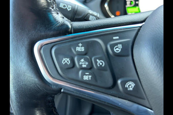 Opel Ampera-E Business 60 kWh 100% SOH Apple Carplay BTW Auto Dealer Onderhouden Rijklaarprijs!