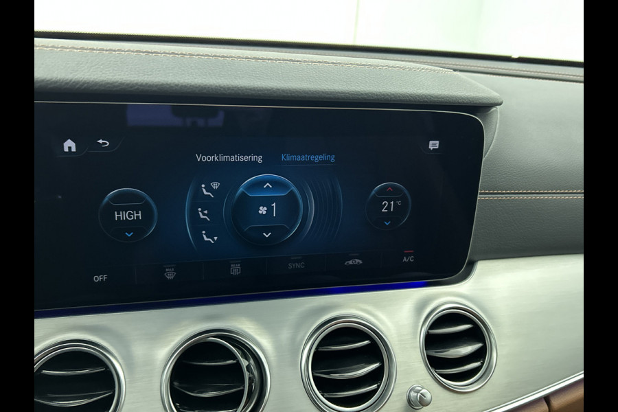 Mercedes-Benz E-Klasse Estate 300 e Hybride Business Solution AMG / Trekhaak / Leder / Wide screen / Navigatie /