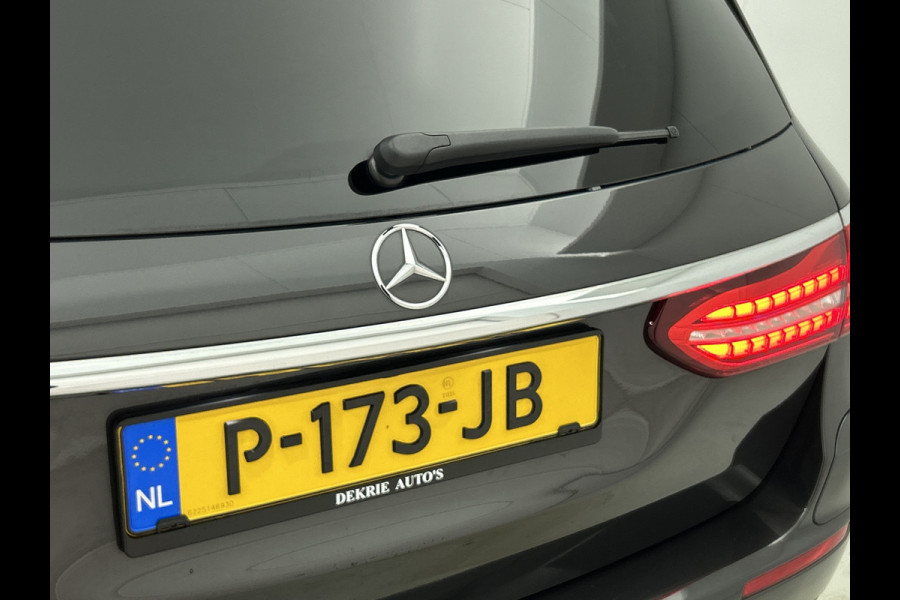 Mercedes-Benz E-Klasse Estate 300 e Hybride Business Solution AMG / Trekhaak / Leder / Wide screen / Navigatie /