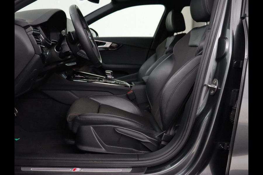 Audi A4 35 TFSI S edition Competion | Origineel NL | Trekhaak | Sfeerverlichting | Virtual Cockpit | Carplay | Sportstoelen | Half leder | Full LED | Navigatie | Parkeerhulp | Cruise control | S Line
