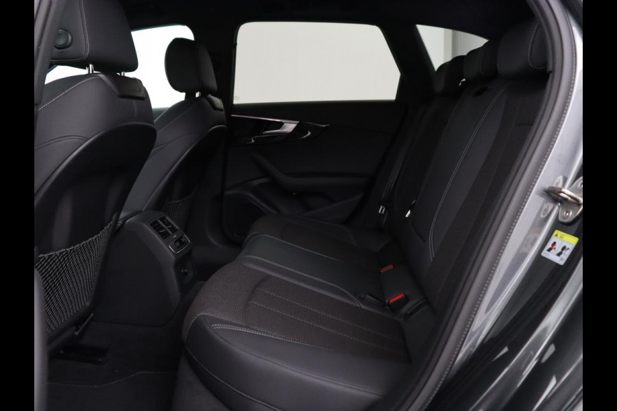 Audi A4 35 TFSI S edition Competion | Origineel NL | Trekhaak | Sfeerverlichting | Virtual Cockpit | Carplay | Sportstoelen | Half leder | Full LED | Navigatie | Parkeerhulp | Cruise control | S Line