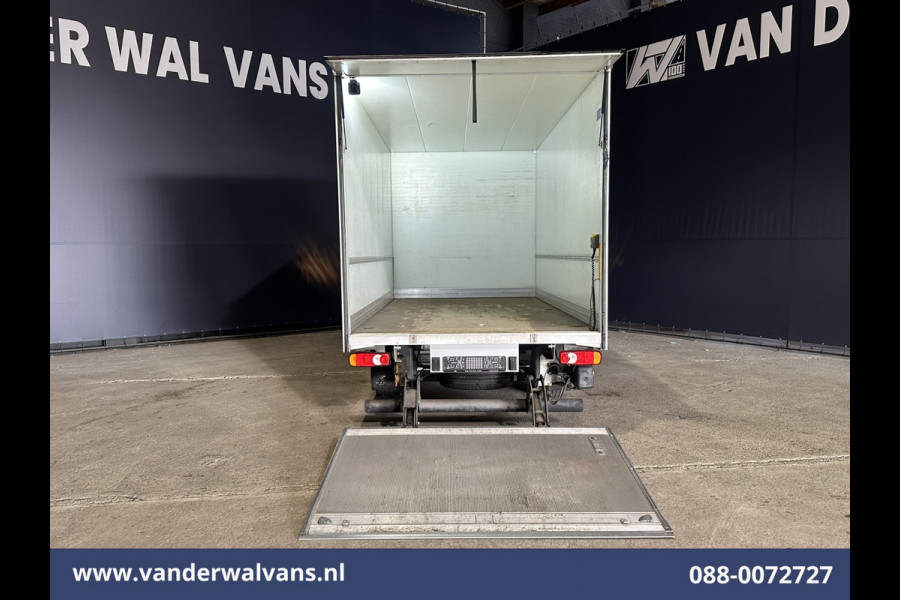 Peugeot Boxer 2.2 BlueHDi 141pk Bakwagen Laadklep Euro6 Airco | Camera | 985kg laadvermogen Bijrijdersbank