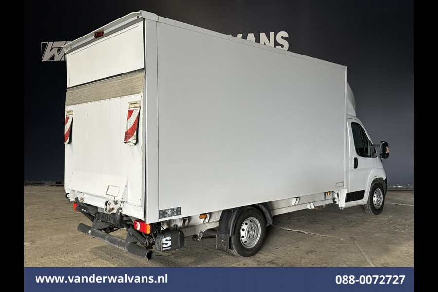 Peugeot Boxer 2.2 BlueHDi 141pk Bakwagen Laadklep Euro6 Airco | Camera | 985kg laadvermogen Bijrijdersbank