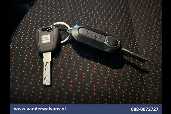 Peugeot Boxer 2.2 BlueHDi 141pk Bakwagen Laadklep Euro6 Airco | Camera | 985kg laadvermogen Bijrijdersbank