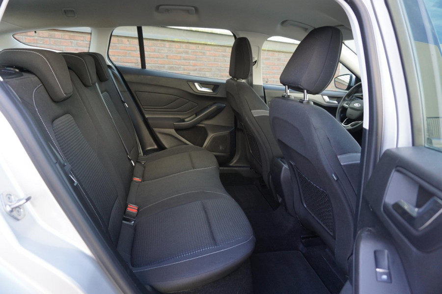 Ford FOCUS Wagon 1.0 EcoBoost 125PK Hybrid/Nieuw Model/ Connected /Comfortstoel!