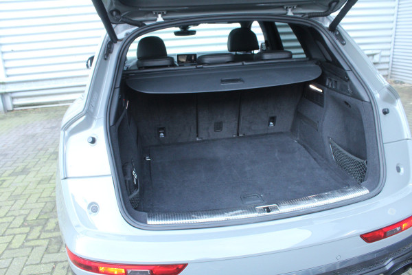 Audi Q5 2.0 TFSI 252pk quattro Sport S Line Black Edition Panoramadak Clima Cruise Navi Camera B&O Leder LMV