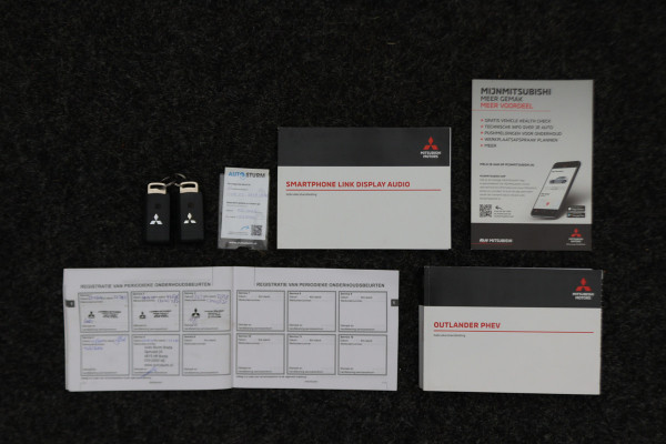 Mitsubishi Outlander 2.4 PHEV Pure