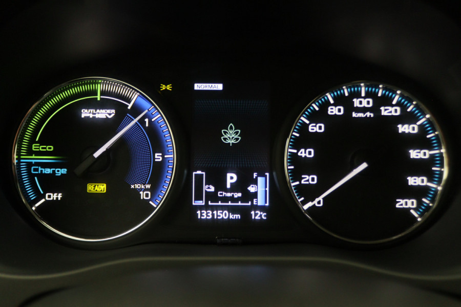 Mitsubishi Outlander 2.4 PHEV Pure