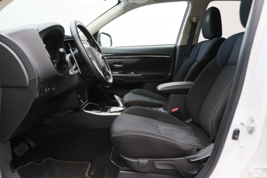 Mitsubishi Outlander 2.4 PHEV Pure