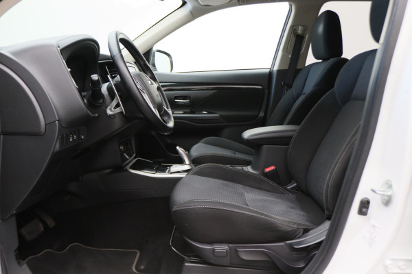 Mitsubishi Outlander 2.4 PHEV Pure