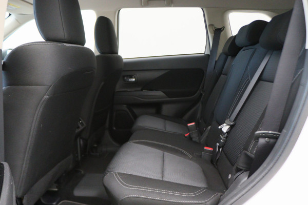 Mitsubishi Outlander 2.4 PHEV Pure