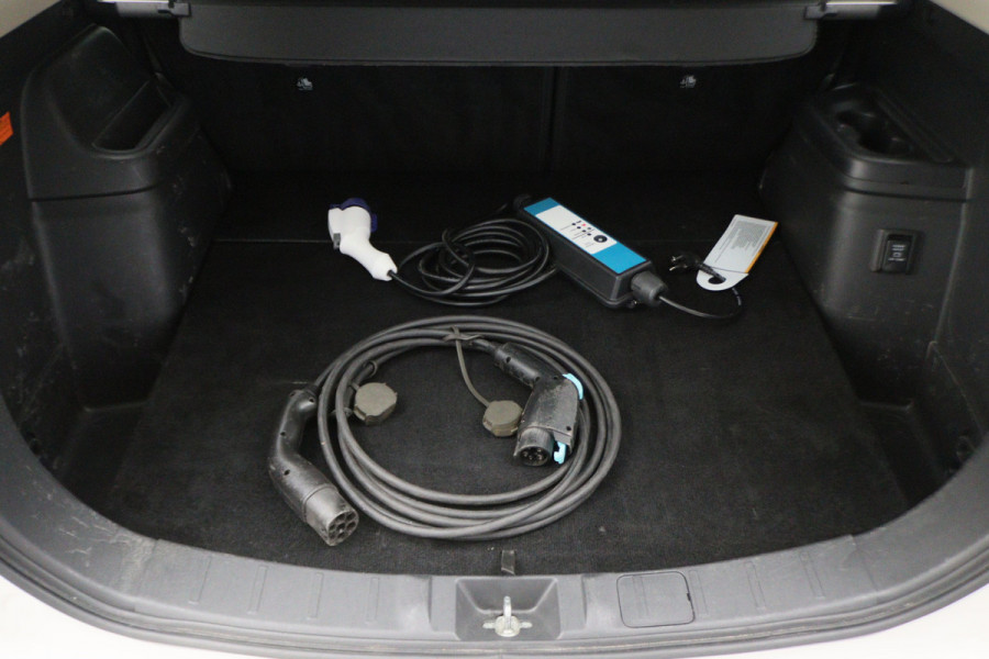 Mitsubishi Outlander 2.4 PHEV Pure