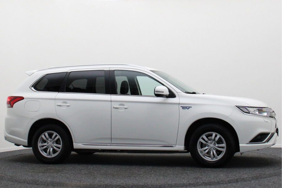 Mitsubishi Outlander 2.4 PHEV Pure