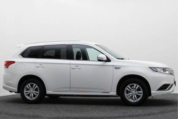 Mitsubishi Outlander 2.4 PHEV Pure