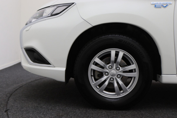 Mitsubishi Outlander 2.4 PHEV Pure