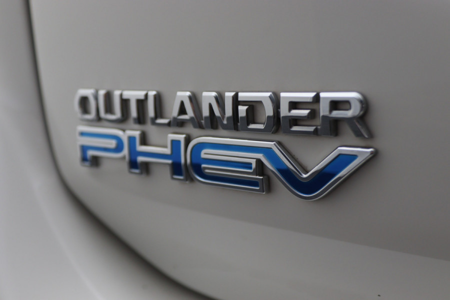 Mitsubishi Outlander 2.4 PHEV Pure