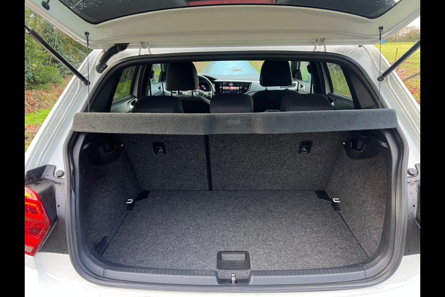 Volkswagen Polo 1.0 TSI R-Line | Automaat + Virtual + Navi + Clima Nu € 15.950,-!!!