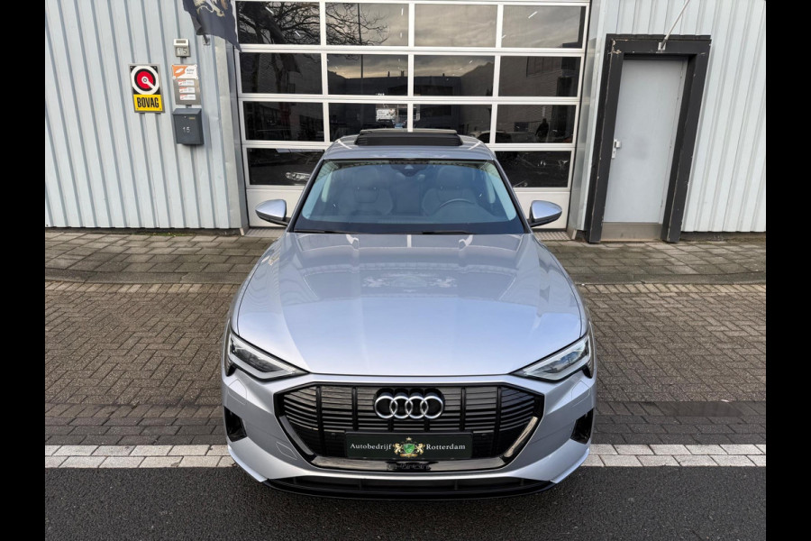 Audi e-tron Sportback 55 Quattro S edition 95 kWh LEER/PANO