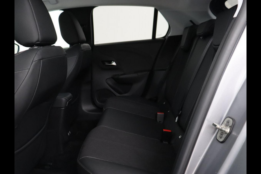 Opel CORSA-E Elegance 50 kWh | Stoelverwarming | Matrix LED | Camera | Carplay | Navigatie | Climate control | Cruise control | Stuurverwarming