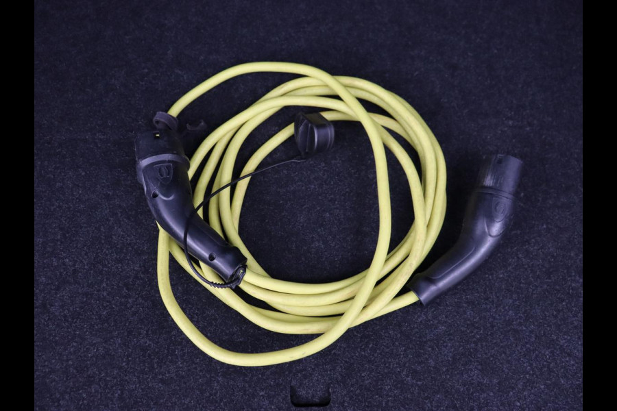 Škoda Octavia 1.4 TSI PHEV iV Business Edition | Stoelverwarming | Camera | Sfeerverlichting | Carplay | Navigatie | Digital Cockpit | Full LED | Chrome Pakket | Climate control | Cruise control | PHEV | Plug In