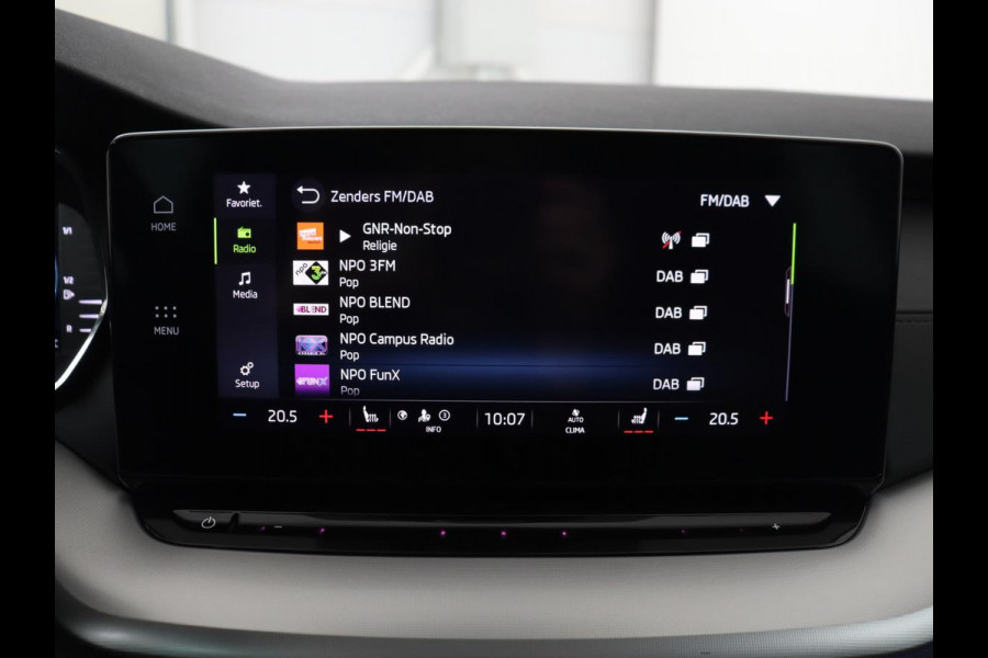 Škoda Octavia 1.4 TSI PHEV iV Business Edition | Stoelverwarming | Camera | Sfeerverlichting | Carplay | Navigatie | Digital Cockpit | Full LED | Chrome Pakket | Climate control | Cruise control | PHEV | Plug In