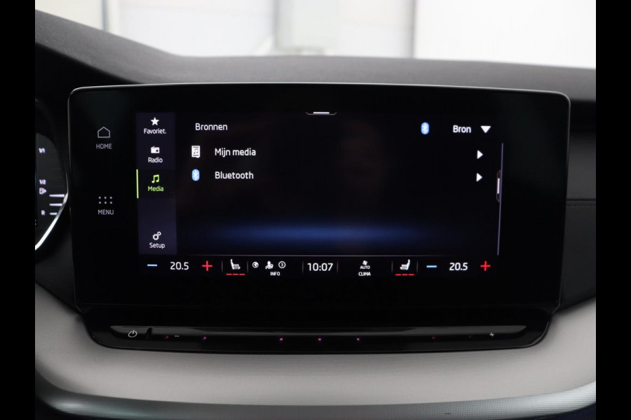 Škoda Octavia 1.4 TSI PHEV iV Business Edition | Stoelverwarming | Camera | Sfeerverlichting | Carplay | Navigatie | Digital Cockpit | Full LED | Chrome Pakket | Climate control | Cruise control | PHEV | Plug In