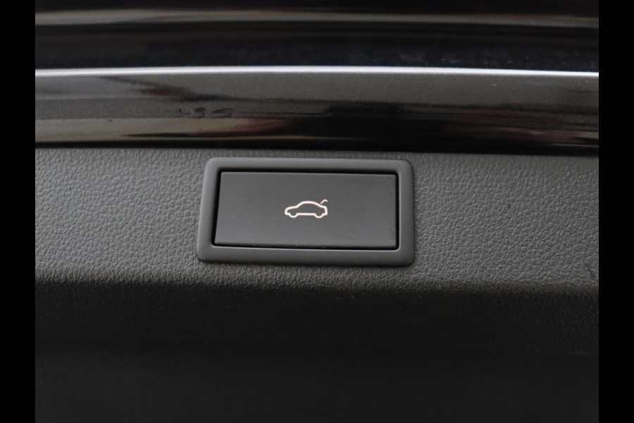 Škoda Octavia 1.4 TSI PHEV iV Business Edition | Stoelverwarming | Camera | Sfeerverlichting | Carplay | Navigatie | Digital Cockpit | Full LED | Chrome Pakket | Climate control | Cruise control | PHEV | Plug In