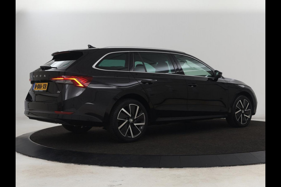 Škoda Octavia 1.4 TSI PHEV iV Business Edition | Stoelverwarming | Camera | Sfeerverlichting | Carplay | Navigatie | Digital Cockpit | Full LED | Chrome Pakket | Climate control | Cruise control | PHEV | Plug In