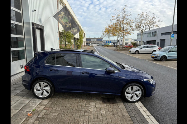 Volkswagen Golf 1.5 eTSI Style LED/LMV17/PDC/NAVI/VIRTU/PANO