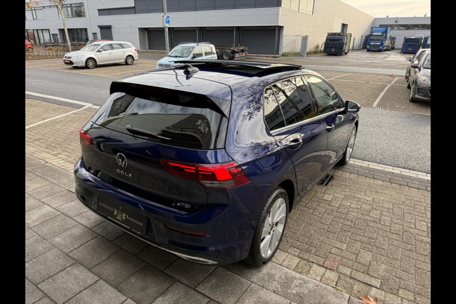 Volkswagen Golf 1.5 eTSI Style LED/LMV17/PDC/NAVI/VIRTU/PANO