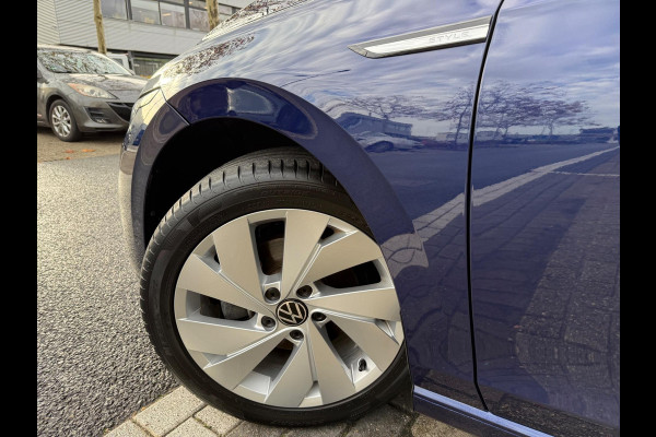 Volkswagen Golf 1.5 eTSI Style LED/LMV17/PDC/NAVI/VIRTU/PANO