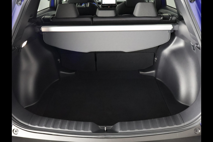 Toyota Corolla Cross Hybrid 140 Style Bi-Tone | Stuur-/ & Stoelverwarming | Parkeersensoren | Dodehoek detectie | Elektrische kofferbak