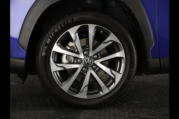 Toyota Corolla Cross Hybrid 140 Style Bi-Tone | Stuur-/ & Stoelverwarming | Parkeersensoren | Dodehoek detectie | Elektrische kofferbak