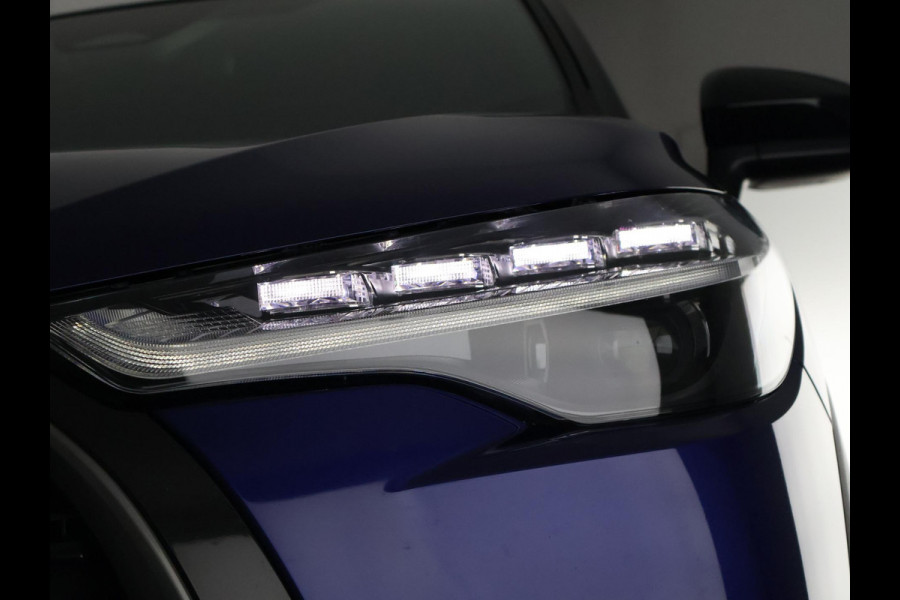 Toyota Corolla Cross Hybrid 140 Style Bi-Tone | Stuur-/ & Stoelverwarming | Parkeersensoren | Dodehoek detectie | Elektrische kofferbak