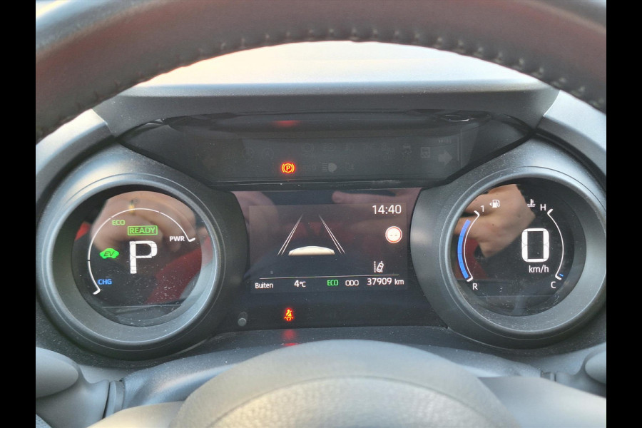 Toyota Yaris 1.5 Hybrid Dynamic Plus | Stoelverwarming, Keyless, Startknop, Apple CarPlay/Android Auto, Parkeercamera