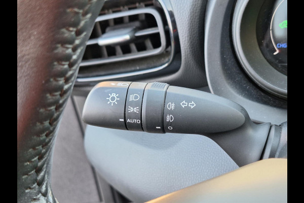 Toyota Yaris 1.5 Hybrid Dynamic Plus | Stoelverwarming, Keyless, Startknop, Apple CarPlay/Android Auto, Parkeercamera
