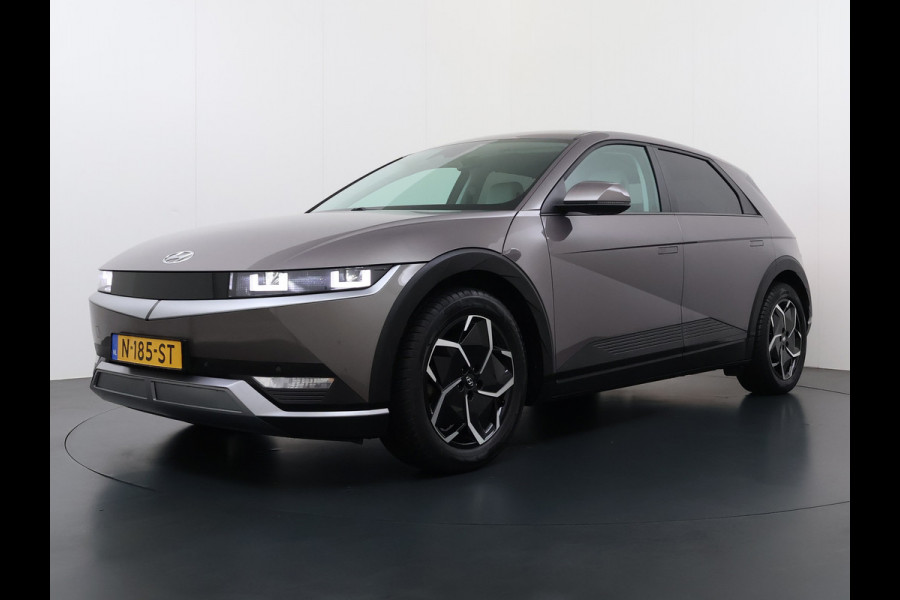 Hyundai IONIQ 5 58 kWh SOH 100% Leer 19"lm Camera Connect+ Warmtepomp Elektr.Stoelen+Stuur-Verwarmd Adaptive-Cruise- Head-up display Bose-HiFi N LED-v/a Blindspot Dodehoekass Grootlicht-assistent Subwoofer Ecall 800V Systeem V2L ondersteuning (3,6kw)