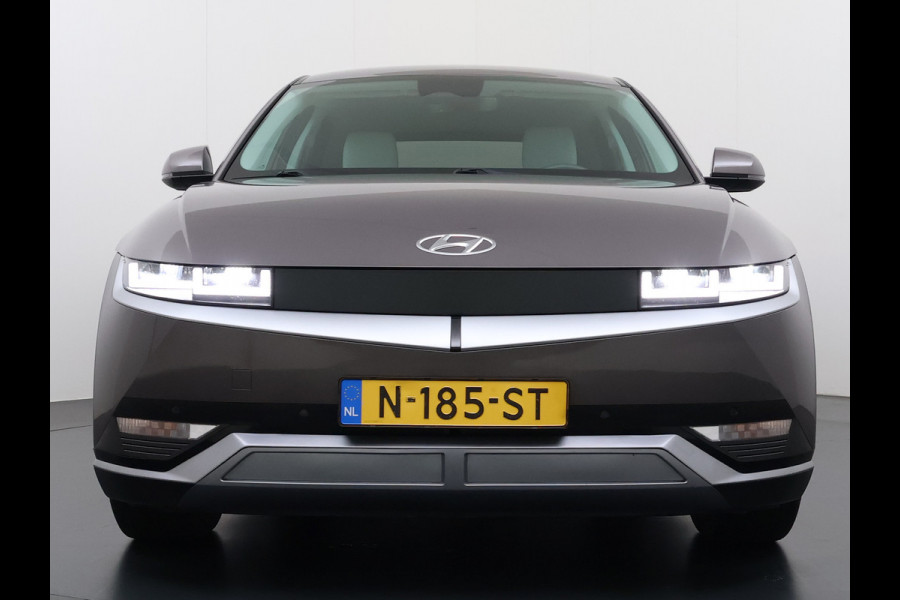 Hyundai IONIQ 5 58 kWh SOH 100% Leer 19"lm Camera Connect+ Warmtepomp Elektr.Stoelen+Stuur-Verwarmd Adaptive-Cruise- Head-up display Bose-HiFi N LED-v/a Blindspot Dodehoekass Grootlicht-assistent Subwoofer Ecall 800V Systeem V2L ondersteuning (3,6kw)