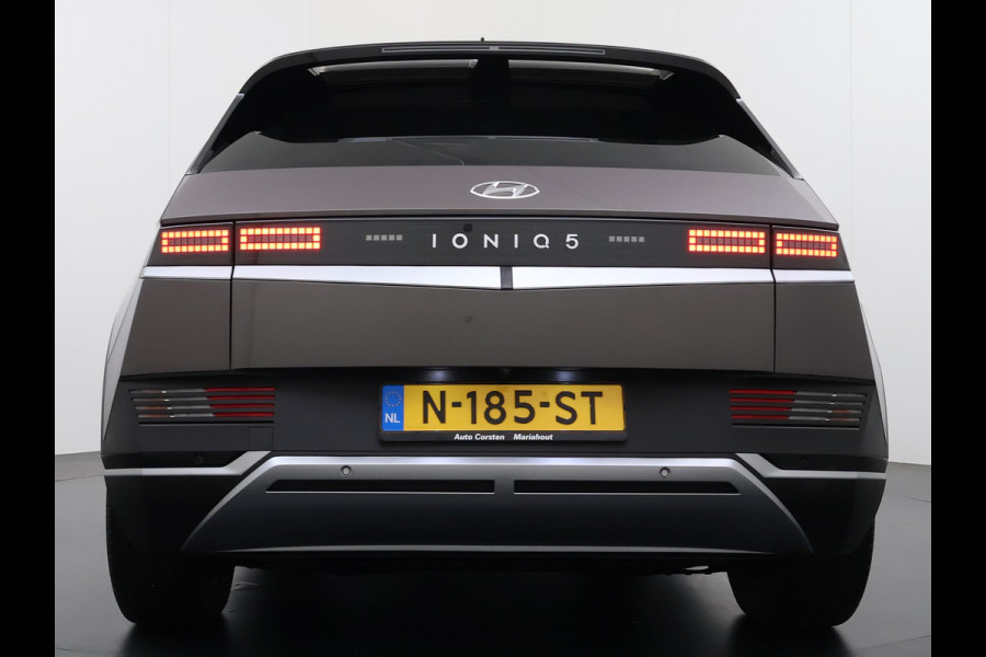 Hyundai IONIQ 5 58 kWh SOH 100% Leer 19"lm Camera Connect+ Warmtepomp Elektr.Stoelen+Stuur-Verwarmd Adaptive-Cruise- Head-up display Bose-HiFi N LED-v/a Blindspot Dodehoekass Grootlicht-assistent Subwoofer Ecall 800V Systeem V2L ondersteuning (3,6kw)