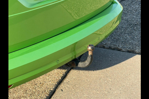 Volkswagen Caddy 1.4 TSI Highline / TREKHAAK / LED / NAVI / STOELVERW. ACC