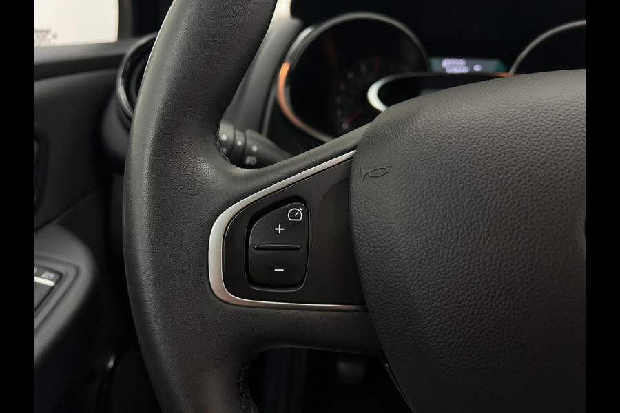 Renault Clio Estate Occasion 0.9 TCe Limited | Zwart | Tweedehands Renault Clio | Cruisecontrol | Airco | Carplay audio