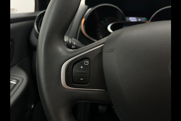 Renault Clio Estate Occasion 0.9 TCe Limited | Zwart | Tweedehands Renault Clio | Cruisecontrol | Airco | Carplay audio
