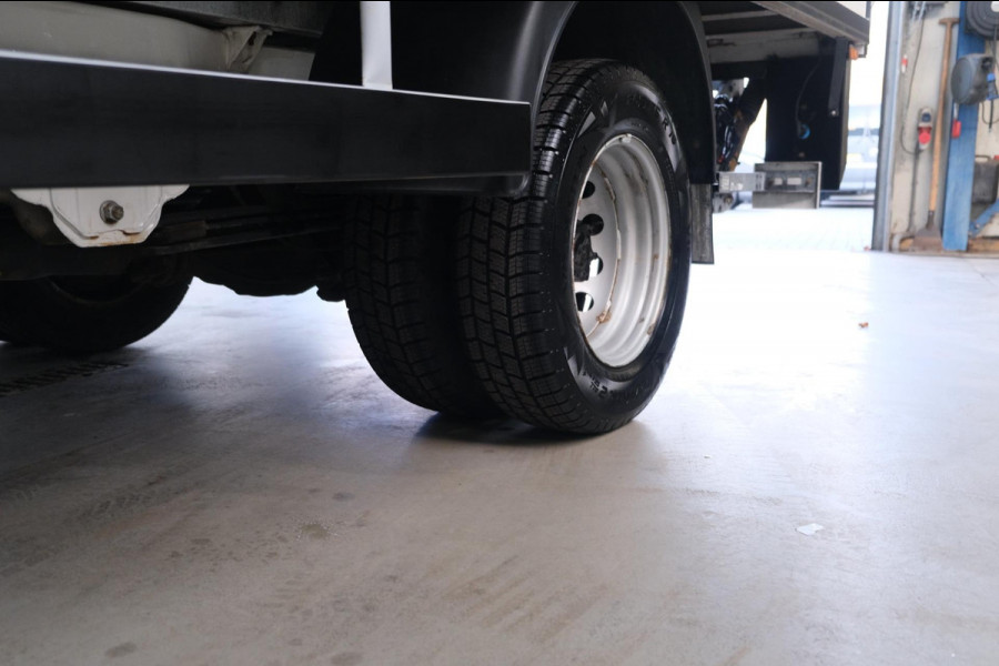 MAN TGE 50 2.0 Extra Lang DL - Electrische laadklep, Zijdeur, TREKHAAK, Camera.