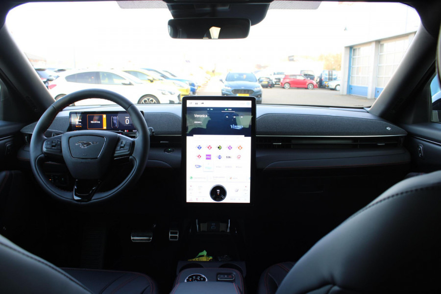 Ford Mustang Mach-E Extended Premium AWD 98 kWh | Panoramadak | Technology Pack + | 1.500kg Trekgewicht