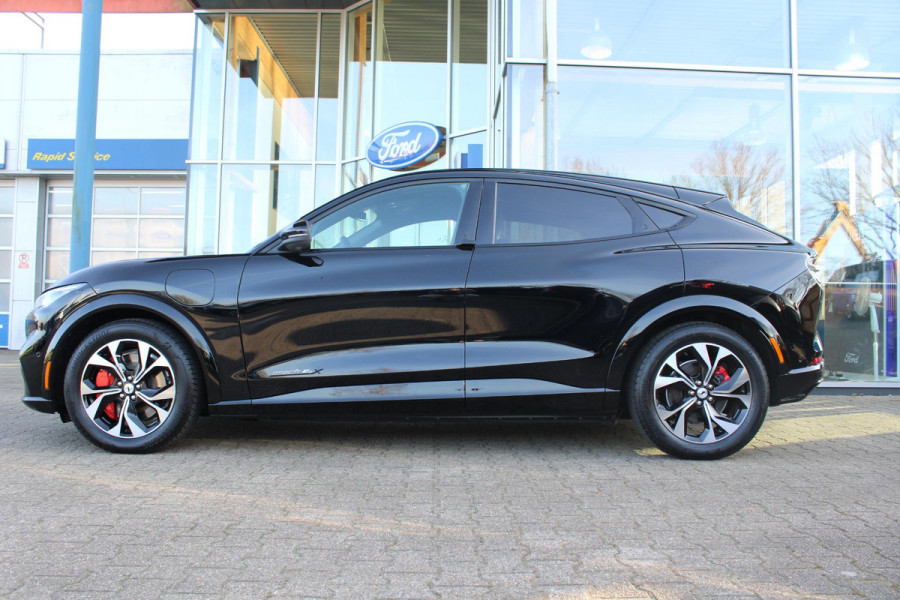 Ford Mustang Mach-E Extended Premium AWD 98 kWh | Panoramadak | Technology Pack + | 1.500kg Trekgewicht