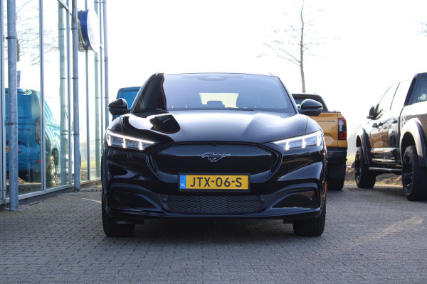 Ford Mustang Mach-E Extended Premium AWD 98 kWh | Panoramadak | Technology Pack + | 1.500kg Trekgewicht